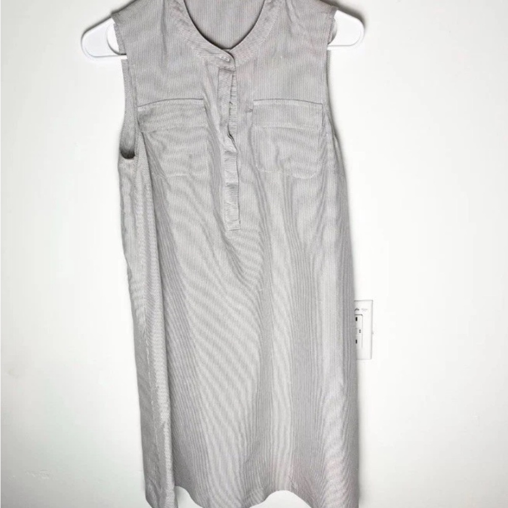 J. McLaughlin Gray Knit Top